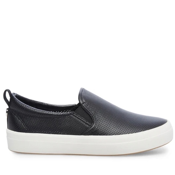 Steve Madden Daxon Sneaker - Picture 9 of 9